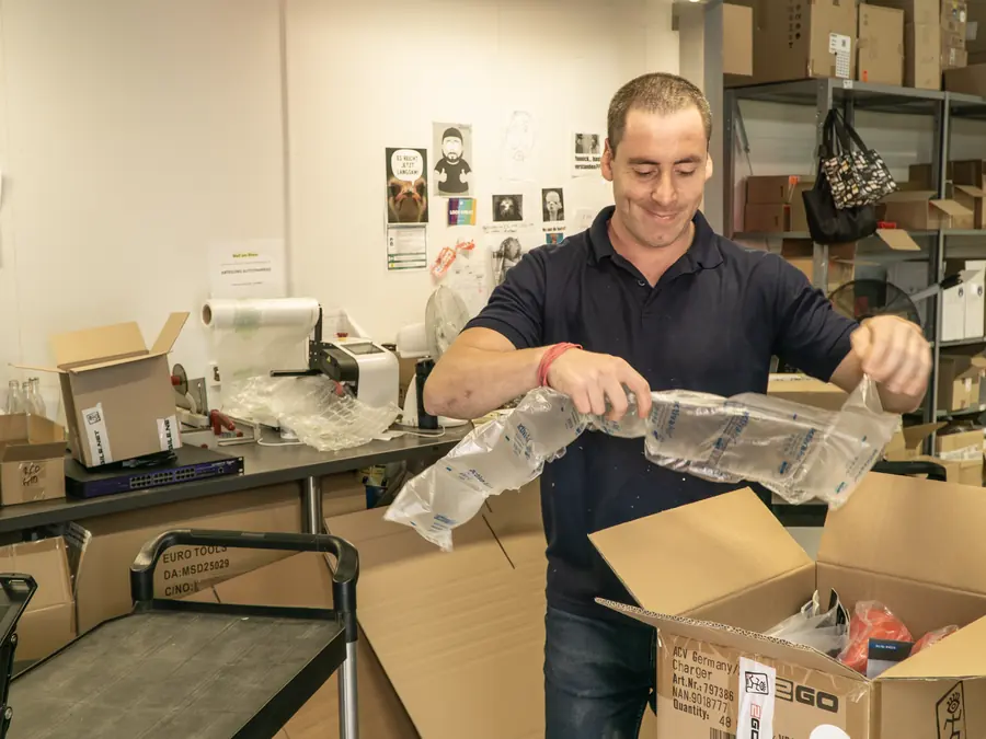 Packplatz bei ACV Electronic